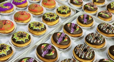 Thiên Đường Bánh Ngọt, Donuts, Bánh Bông Lan Trứng Muối & Bánh Kem Tại Davi Bakery Vũng Tàu