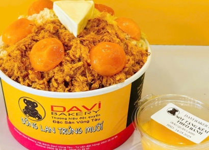 Salted Egg Sponge Cake Vung Tau – A Must-Try Local Delight
