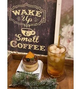 Bánh Mousse Socola mứt trái cây