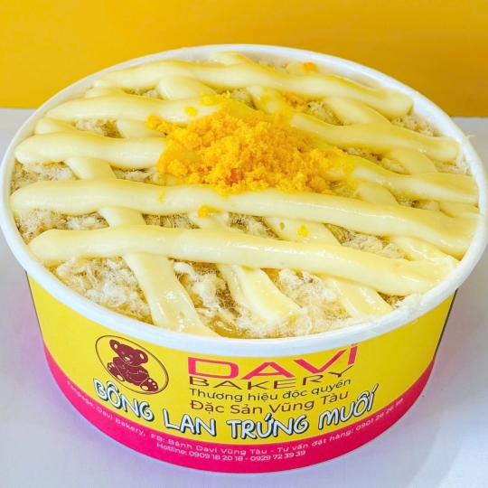 Bông lan trứng muối bơ trứng phô mai