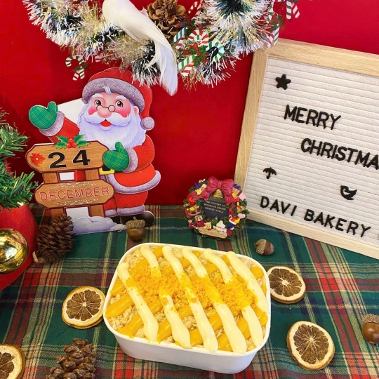 Bông lan trứng muối Sốt sữa dừa+ Sốt hoàng kim